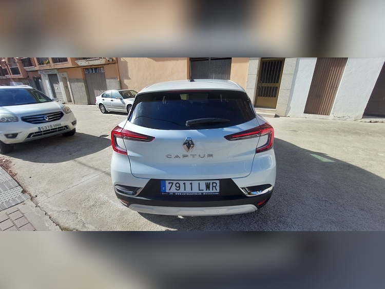 Renault Captur 1.3 TCE 140CV foto 10
